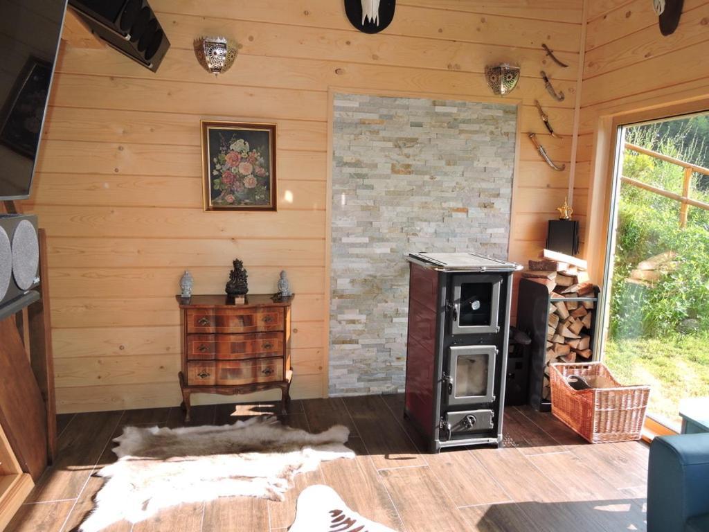 Gluehwuermchenhuette Villa Ratten Buitenkant foto