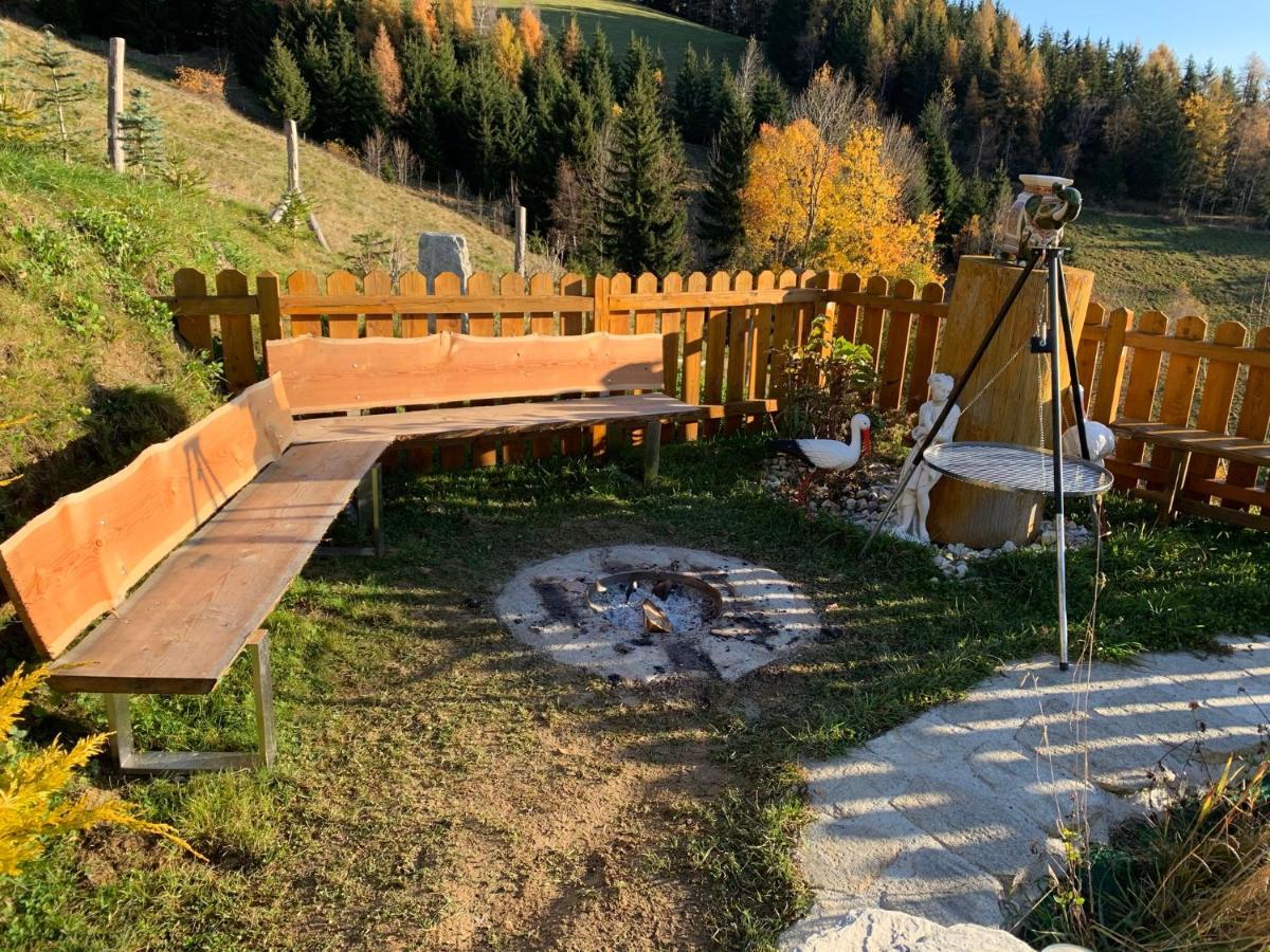 Gluehwuermchenhuette Villa Ratten Buitenkant foto