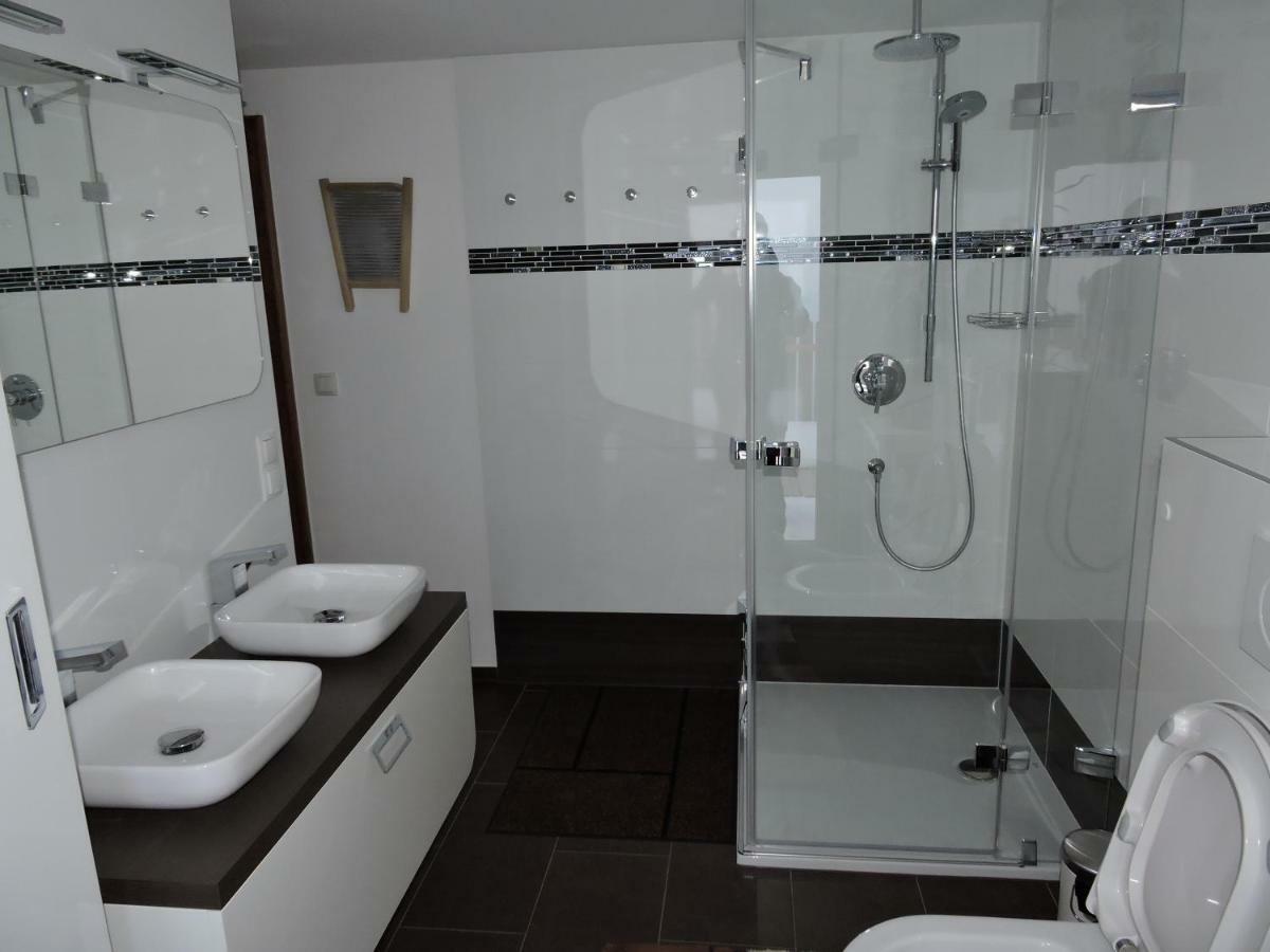 Gluehwuermchenhuette Villa Ratten Buitenkant foto